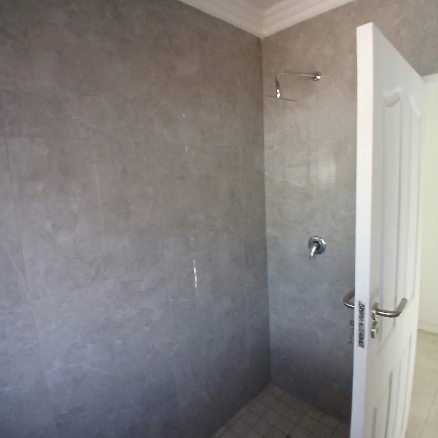 4 Bedroom Property for Sale in Annlin Gauteng