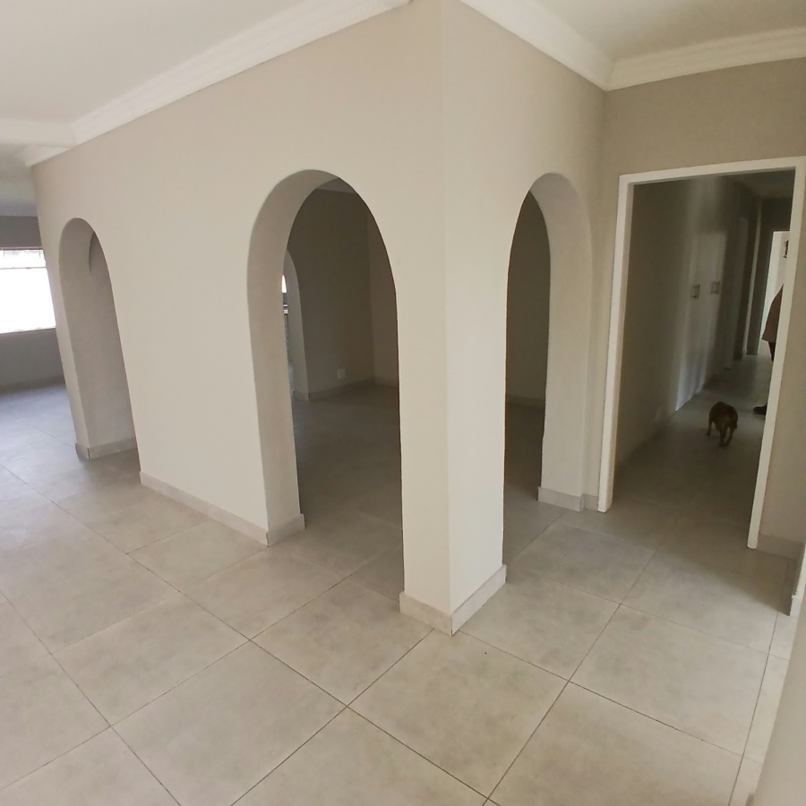 4 Bedroom Property for Sale in Annlin Gauteng