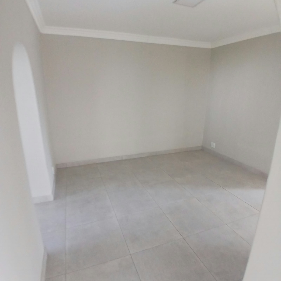 4 Bedroom Property for Sale in Annlin Gauteng