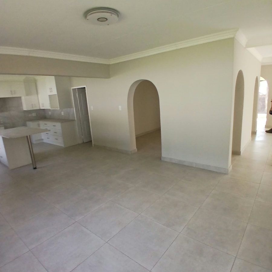 4 Bedroom Property for Sale in Annlin Gauteng