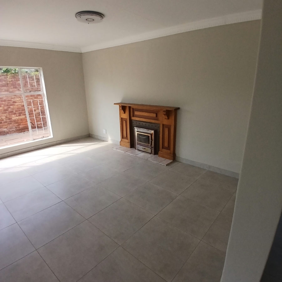 4 Bedroom Property for Sale in Annlin Gauteng