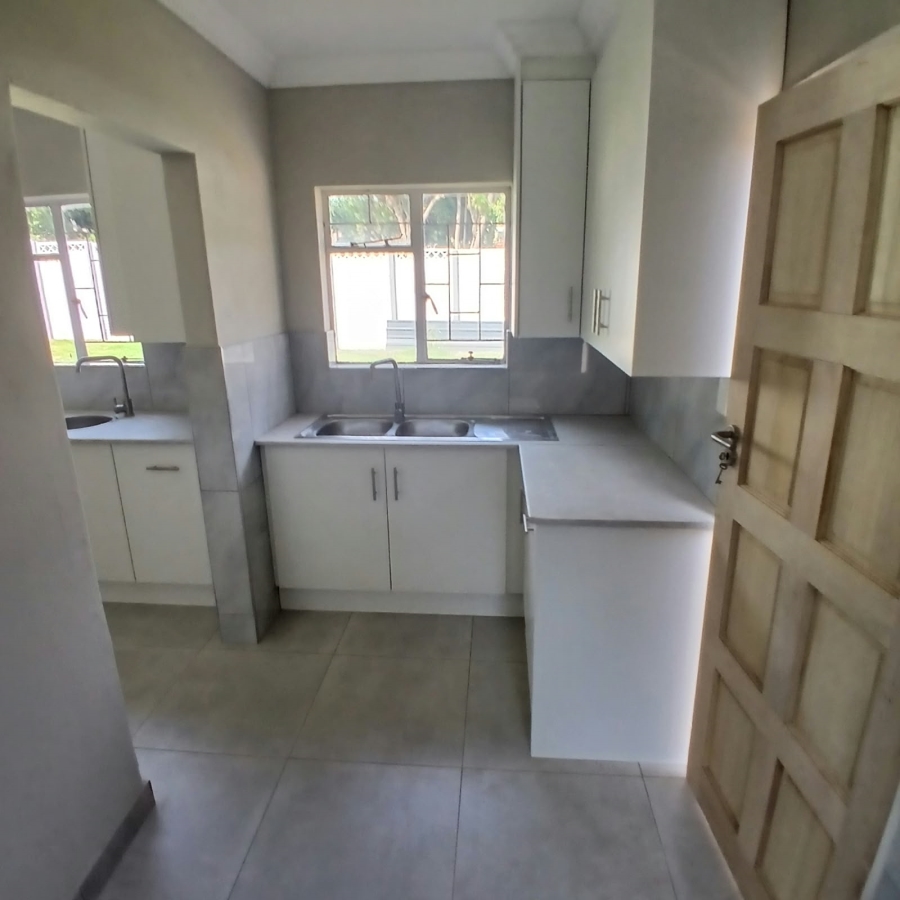 4 Bedroom Property for Sale in Annlin Gauteng