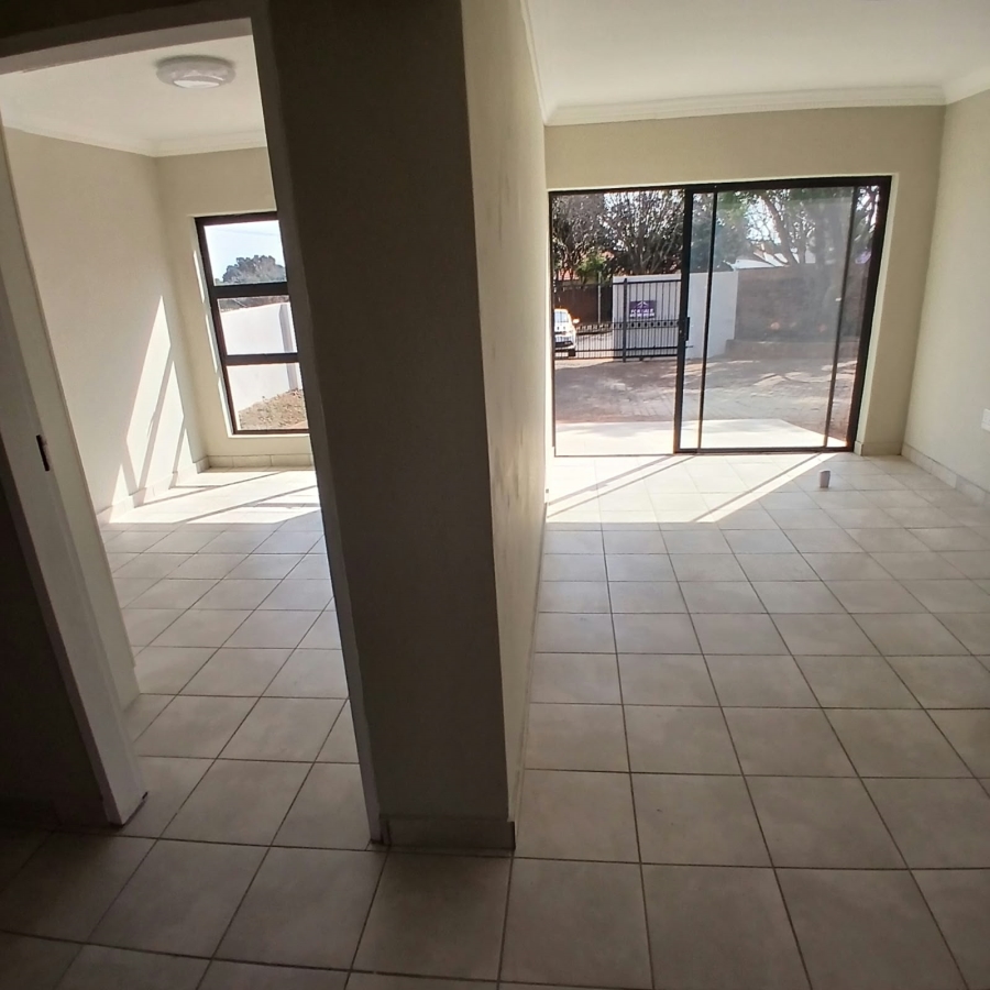 4 Bedroom Property for Sale in Annlin Gauteng