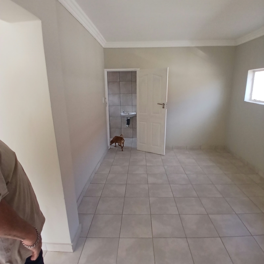 4 Bedroom Property for Sale in Annlin Gauteng