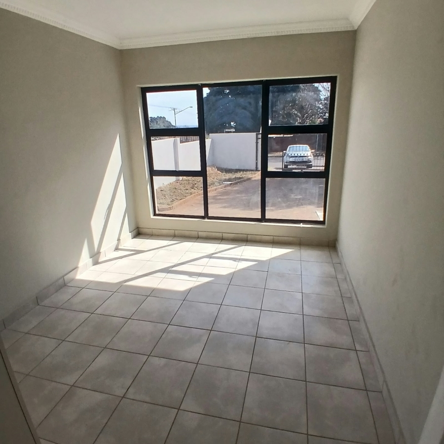 4 Bedroom Property for Sale in Annlin Gauteng