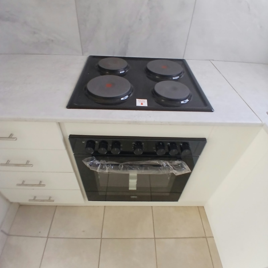 4 Bedroom Property for Sale in Annlin Gauteng
