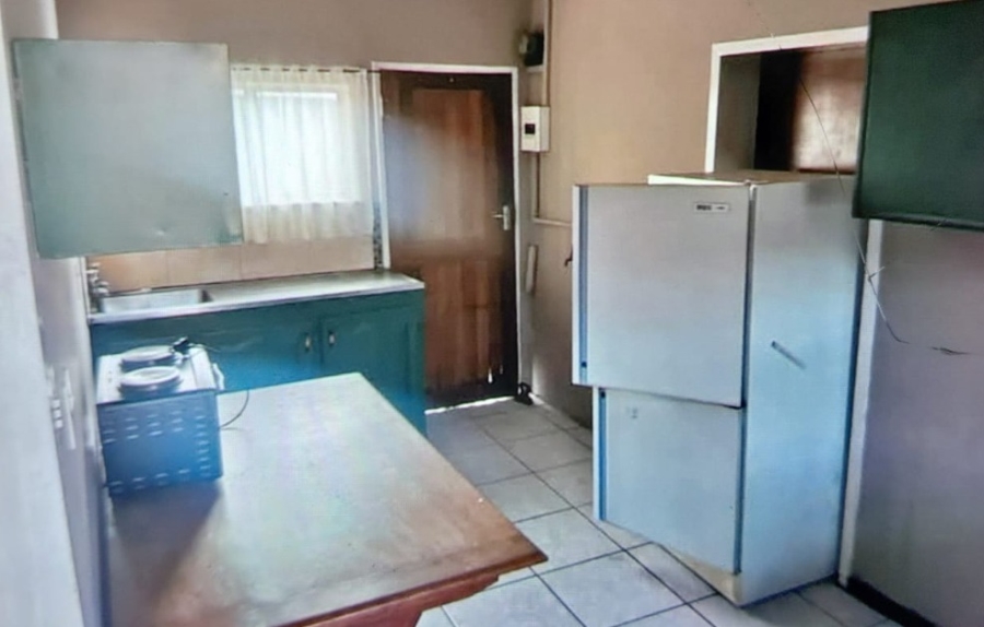 To Let 1 Bedroom Property for Rent in Capital Park Gauteng
