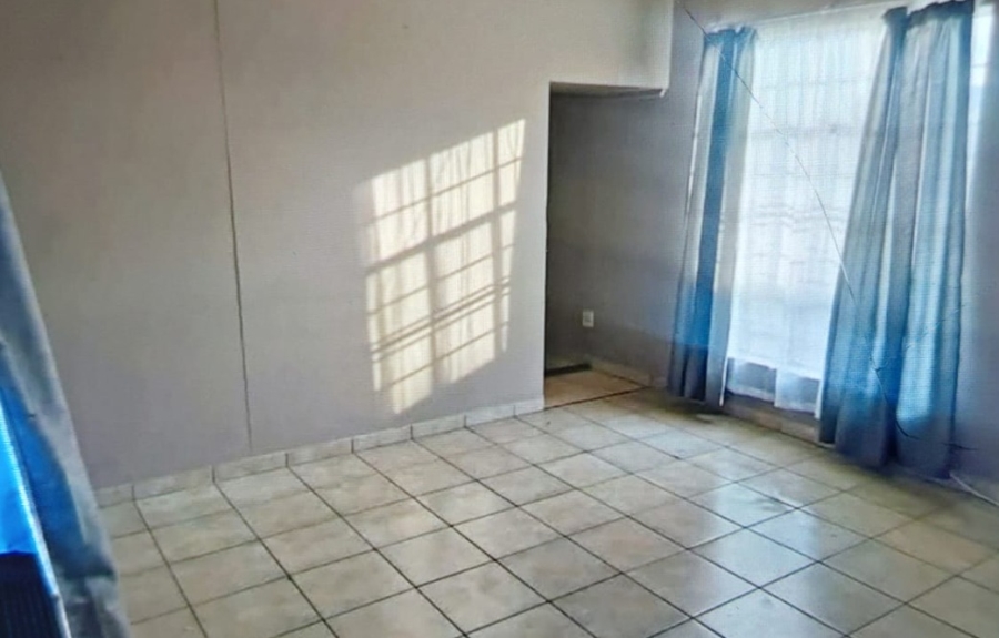 To Let 1 Bedroom Property for Rent in Capital Park Gauteng