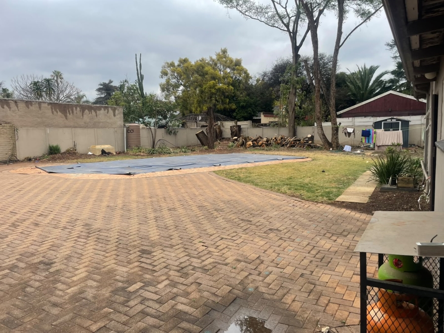 To Let 3 Bedroom Property for Rent in Queenswood Gauteng