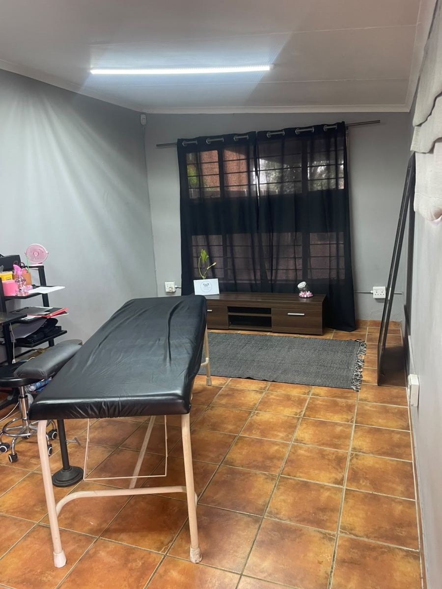 To Let 3 Bedroom Property for Rent in Queenswood Gauteng
