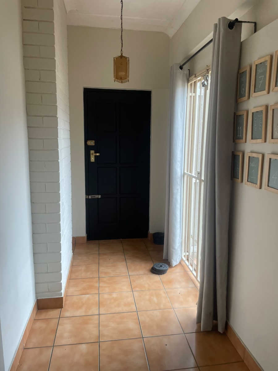 To Let 3 Bedroom Property for Rent in Queenswood Gauteng
