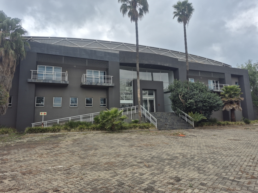 To Let Commercial Property for Rent in Longmeadow Gauteng