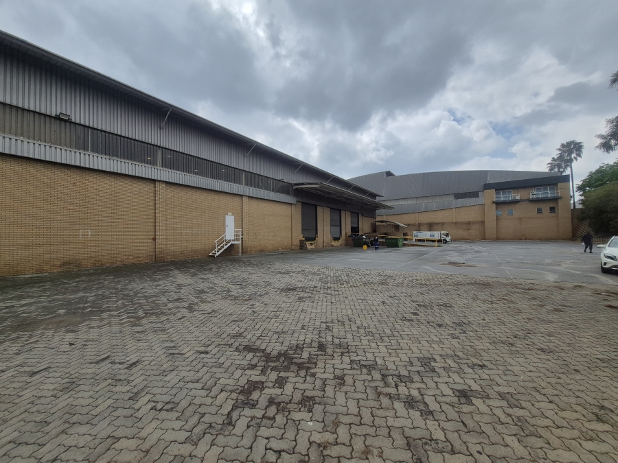 To Let Commercial Property for Rent in Longmeadow Gauteng