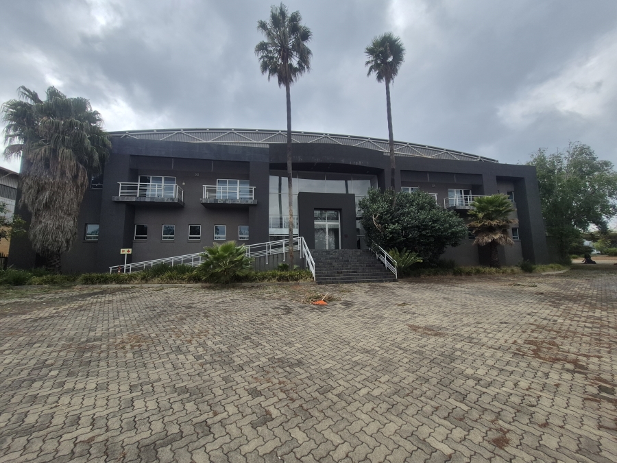To Let Commercial Property for Rent in Longmeadow Gauteng