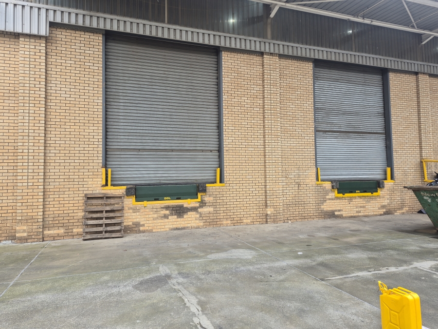 To Let Commercial Property for Rent in Longmeadow Gauteng