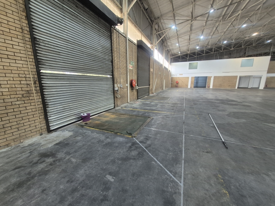To Let Commercial Property for Rent in Longmeadow Gauteng
