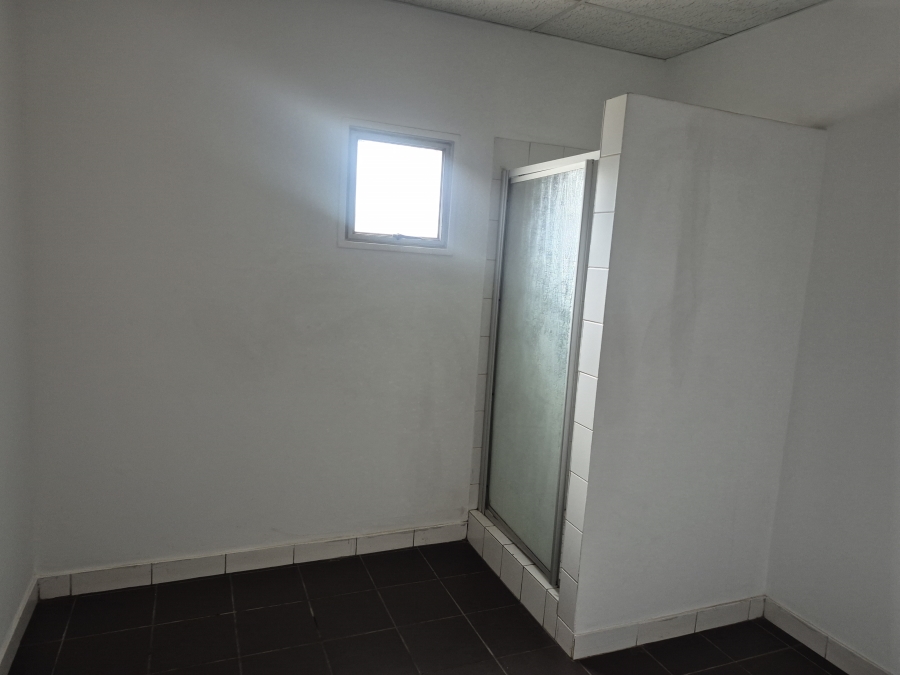 To Let Commercial Property for Rent in Longmeadow Gauteng