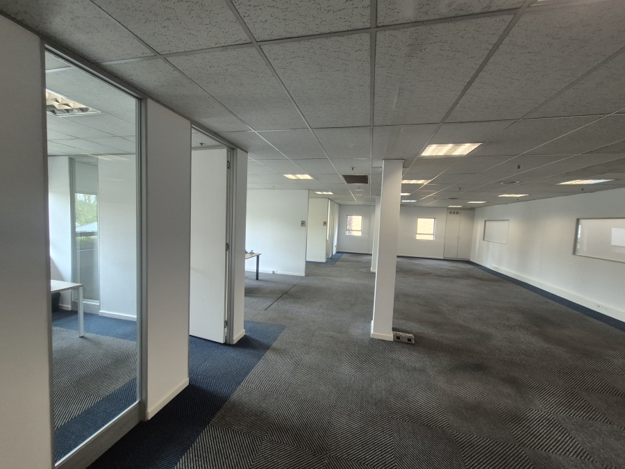 To Let Commercial Property for Rent in Longmeadow Gauteng