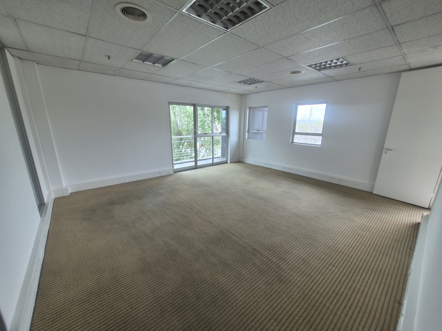 To Let Commercial Property for Rent in Longmeadow Gauteng