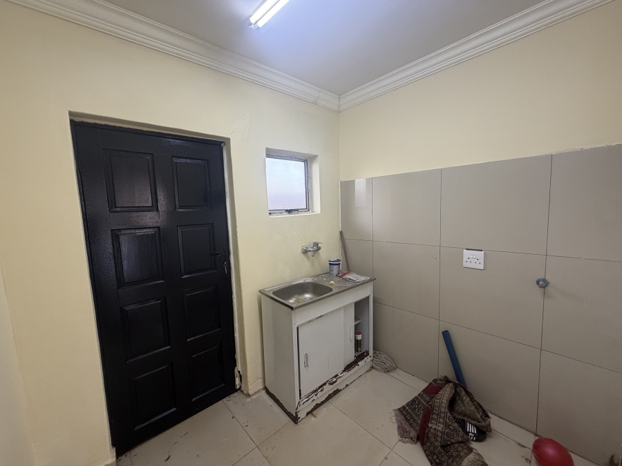 To Let 3 Bedroom Property for Rent in Deltoida A H Gauteng