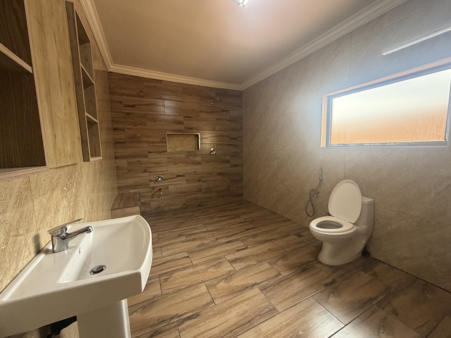 To Let 3 Bedroom Property for Rent in Deltoida A H Gauteng