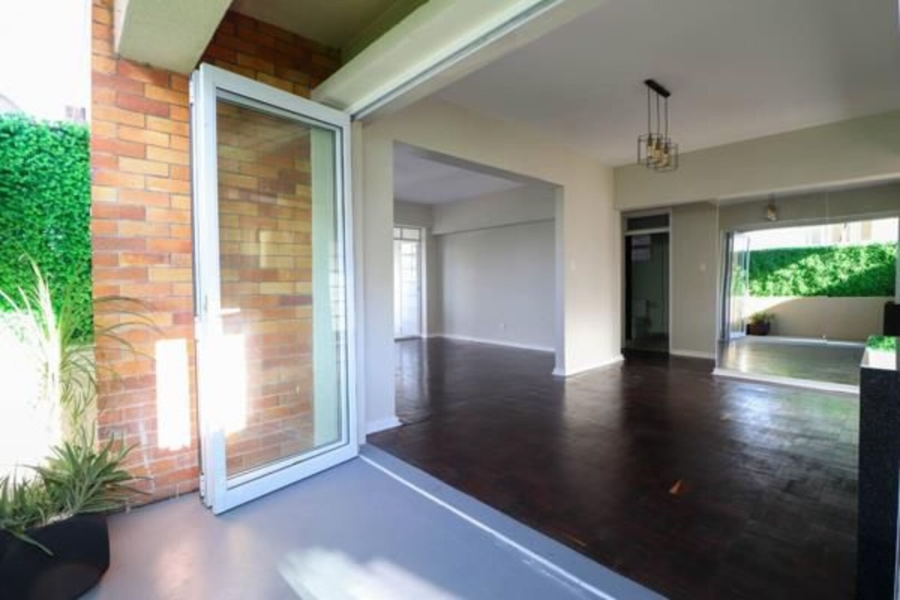 To Let 2 Bedroom Property for Rent in Illovo Gauteng