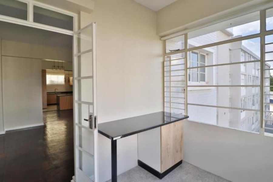 To Let 2 Bedroom Property for Rent in Illovo Gauteng