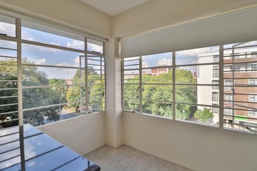 To Let 2 Bedroom Property for Rent in Illovo Gauteng