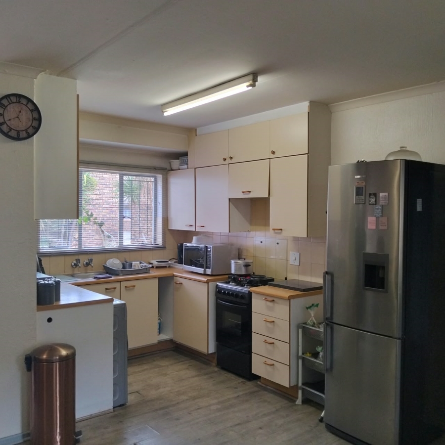 3 Bedroom Property for Sale in Bonaero Park Gauteng