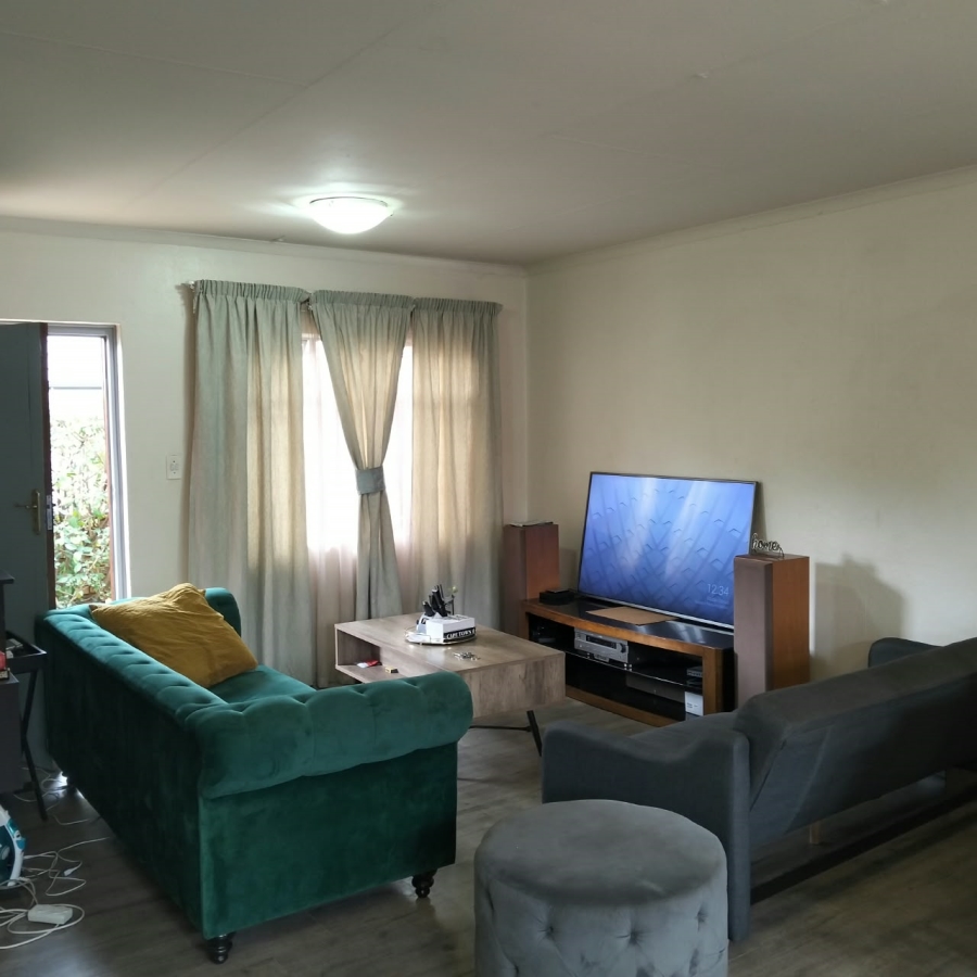 3 Bedroom Property for Sale in Bonaero Park Gauteng