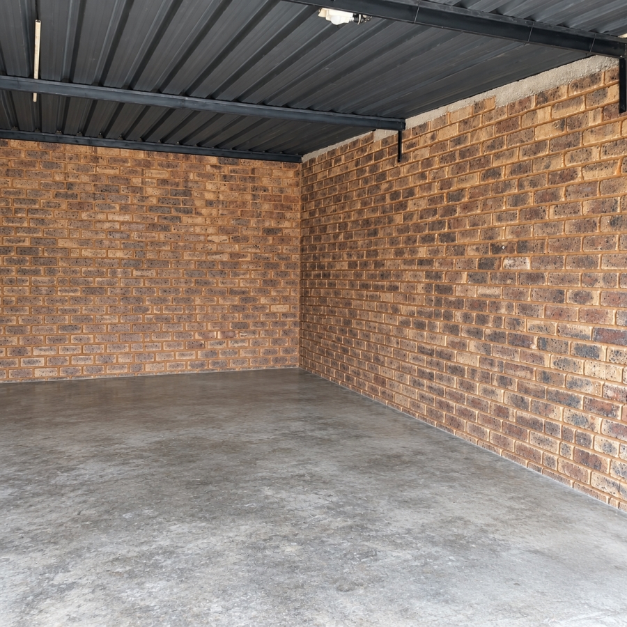 3 Bedroom Property for Sale in Bonaero Park Gauteng