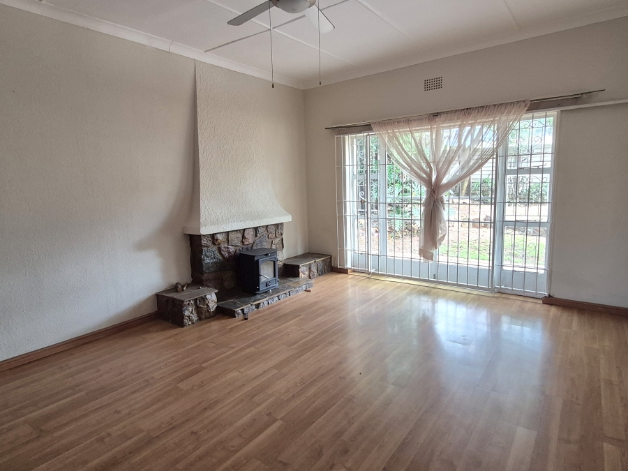 4 Bedroom Property for Sale in Dawnview Gauteng