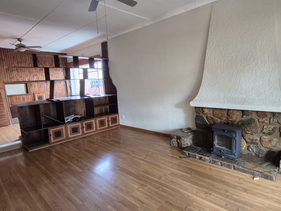 4 Bedroom Property for Sale in Dawnview Gauteng