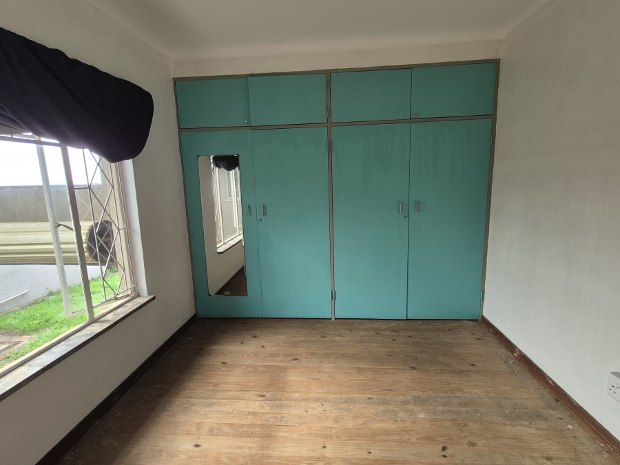 4 Bedroom Property for Sale in Dawnview Gauteng