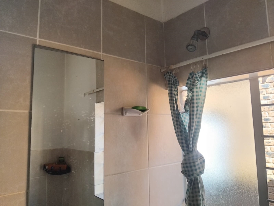 2 Bedroom Property for Sale in Kempton Park Central Gauteng