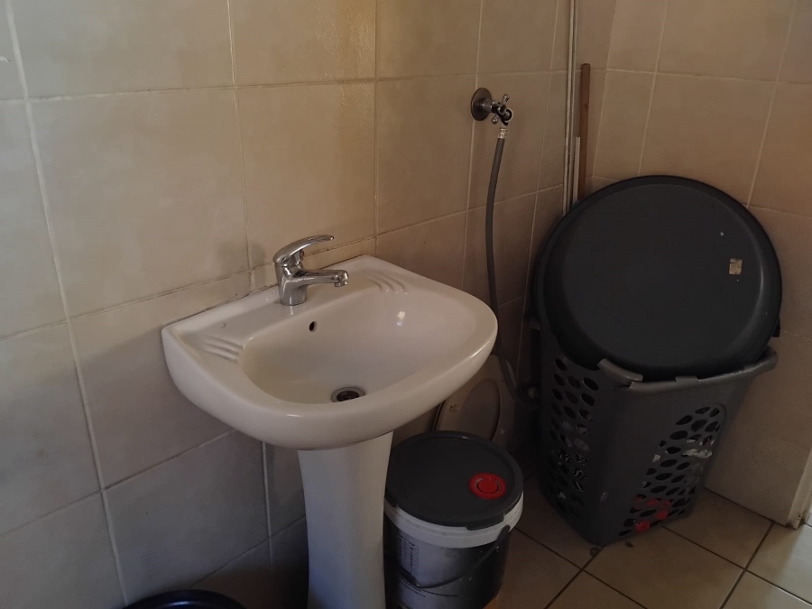 2 Bedroom Property for Sale in Kempton Park Central Gauteng