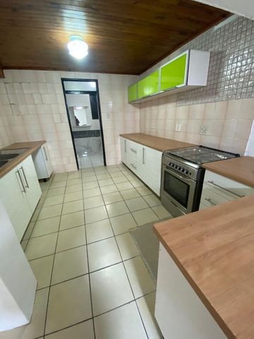 To Let 2 Bedroom Property for Rent in Chrisville Gauteng