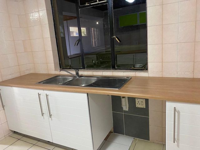 To Let 2 Bedroom Property for Rent in Chrisville Gauteng