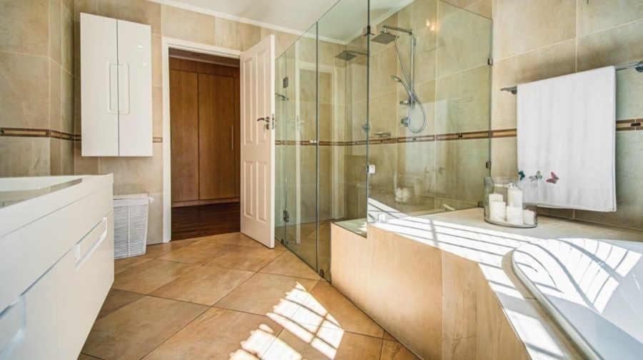 5 Bedroom Property for Sale in Terenure Gauteng