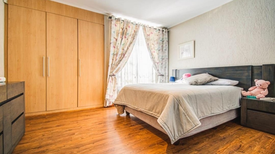 5 Bedroom Property for Sale in Terenure Gauteng
