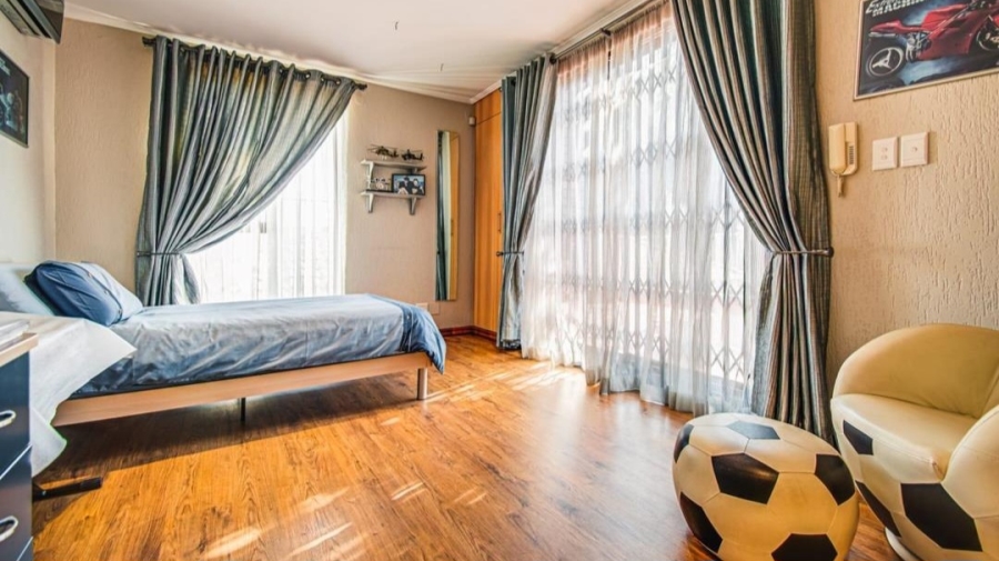 5 Bedroom Property for Sale in Terenure Gauteng