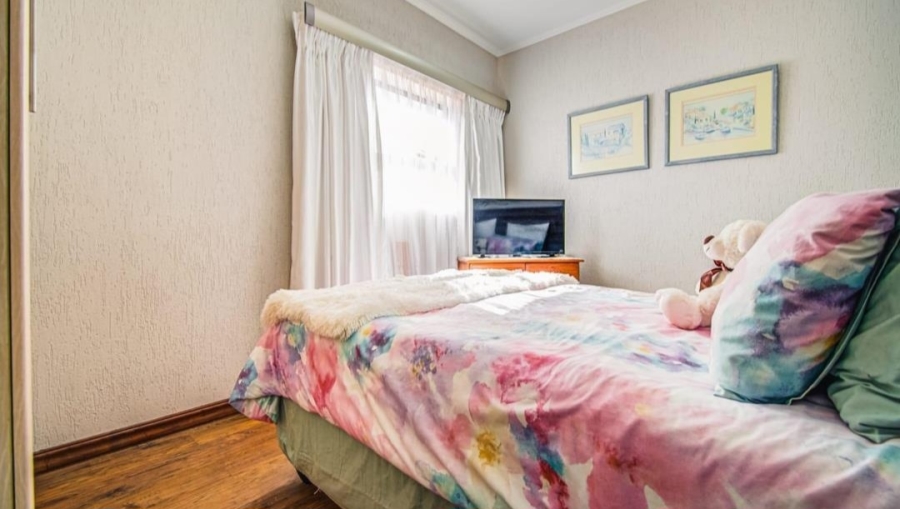 5 Bedroom Property for Sale in Terenure Gauteng