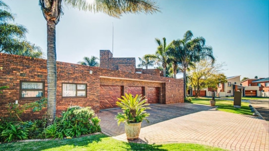 5 Bedroom Property for Sale in Terenure Gauteng