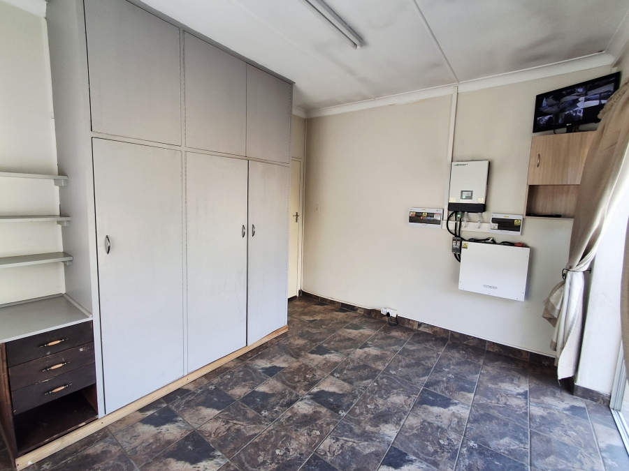 3 Bedroom Property for Sale in Villieria Gauteng