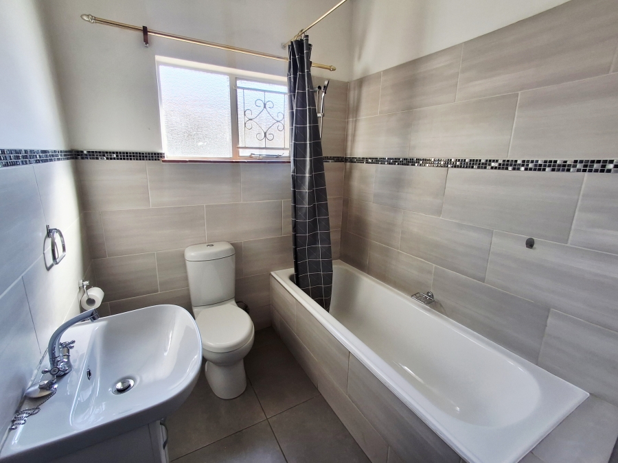 3 Bedroom Property for Sale in Villieria Gauteng