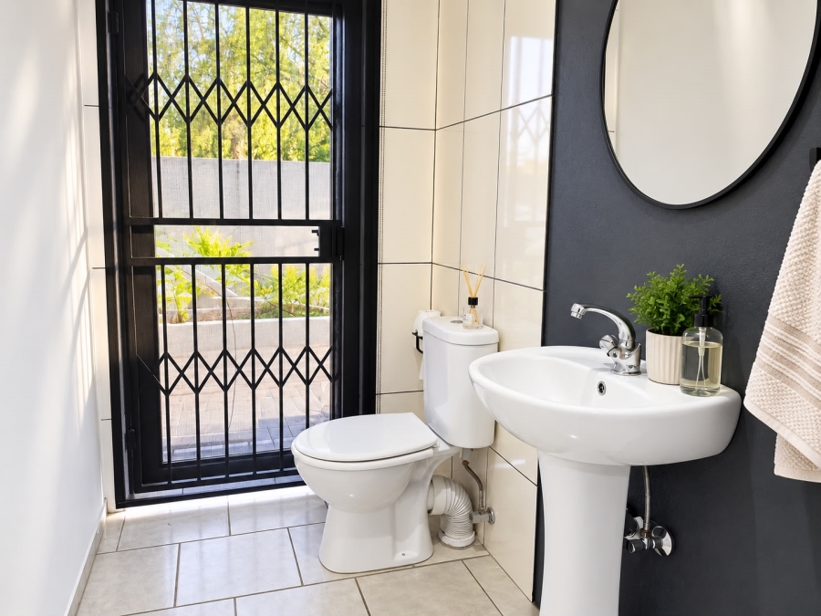 3 Bedroom Property for Sale in Brackendowns Gauteng