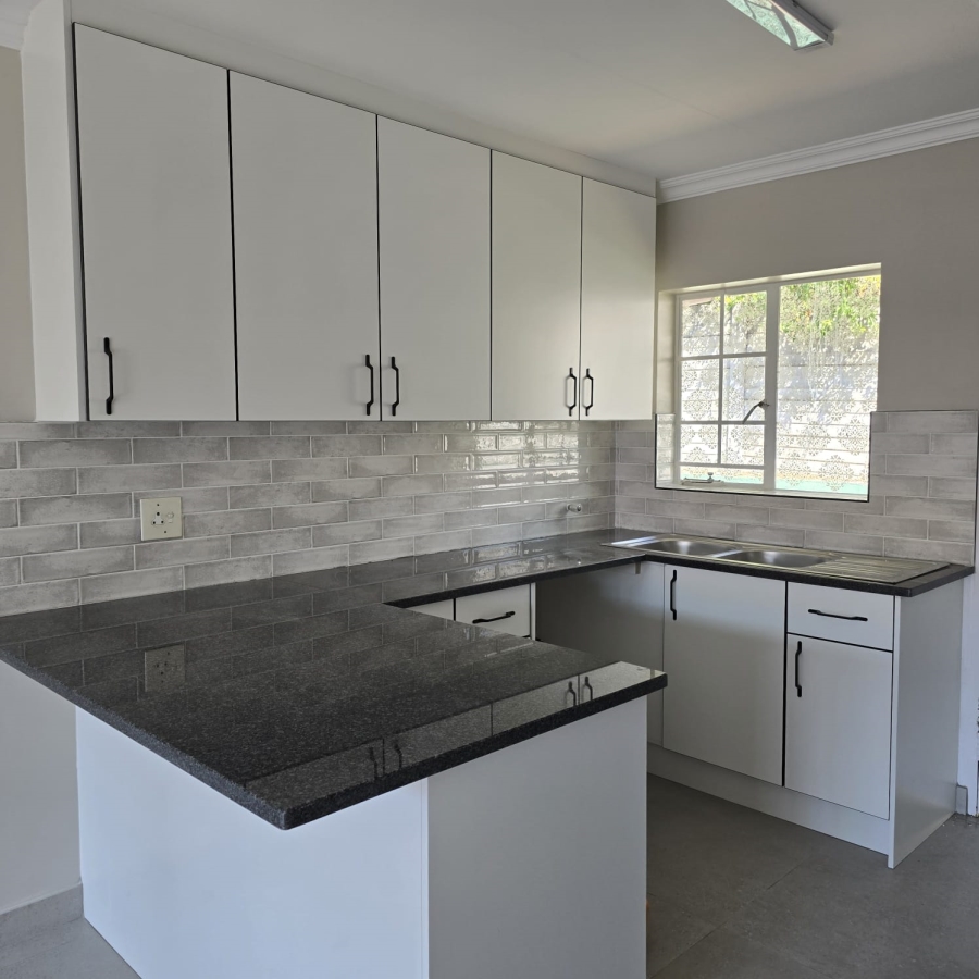2 Bedroom Property for Sale in Garsfontein Gauteng