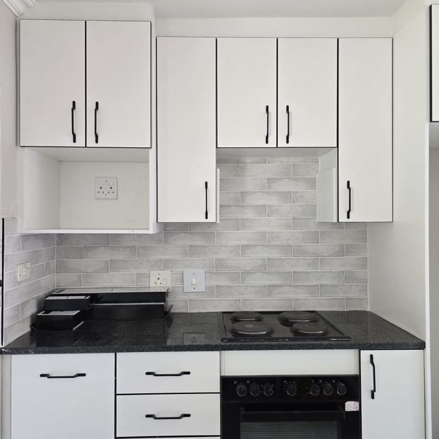 2 Bedroom Property for Sale in Garsfontein Gauteng
