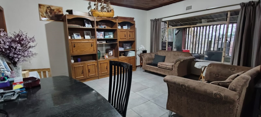 9 Bedroom Property for Sale in Pelzvale A H Gauteng