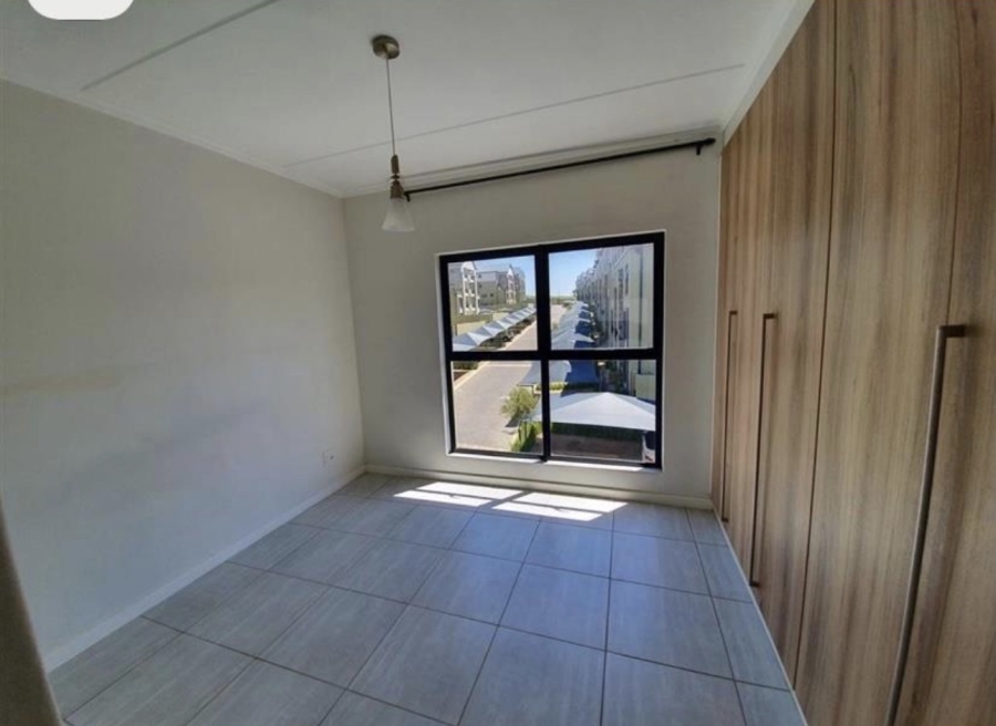 To Let 2 Bedroom Property for Rent in Waterfall Gauteng